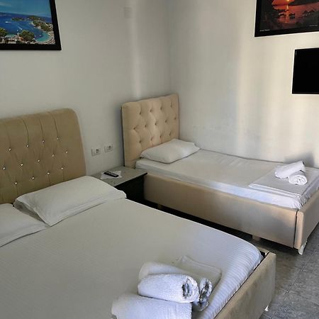 Green Apartments Ксаміл Екстер'єр фото