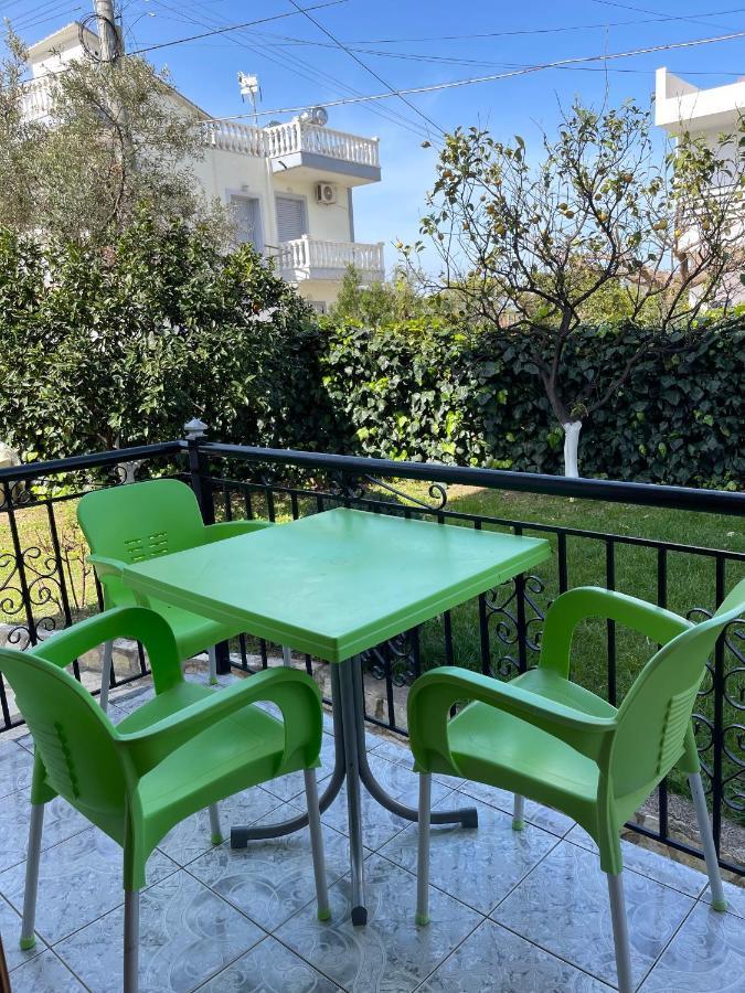 Green Apartments Ксаміл Екстер'єр фото